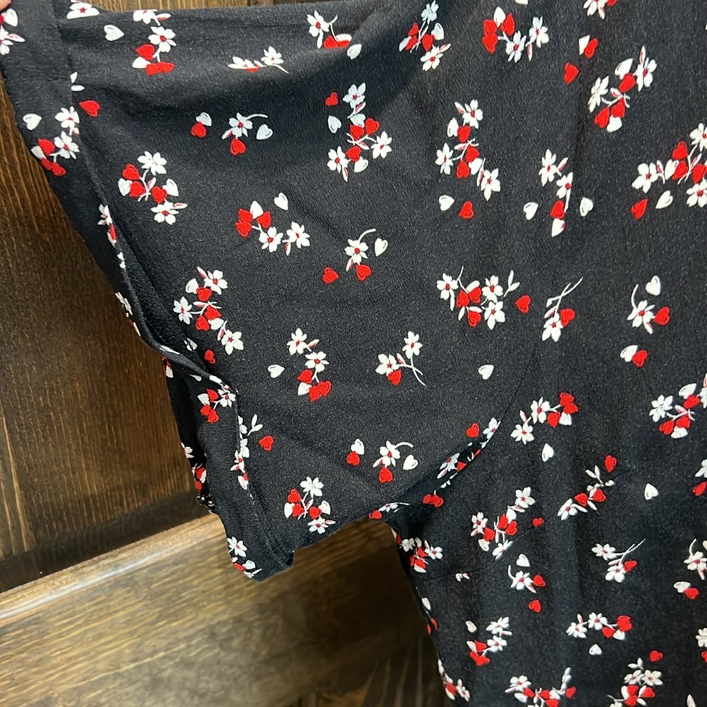 NWT Romper - Picture 3 of 5